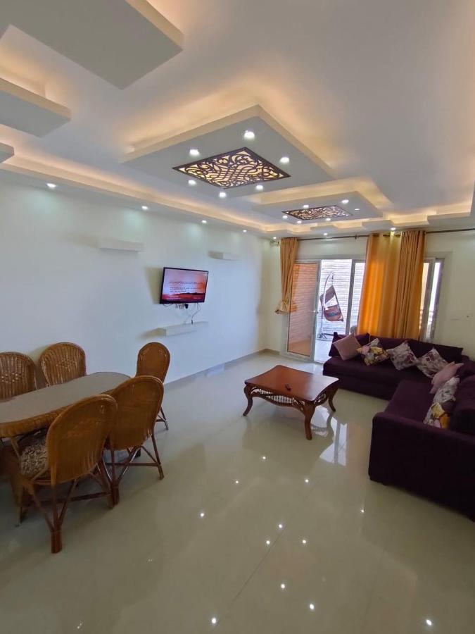 شقق عالبحر مباشر فندقيه بميامي * Alexandria