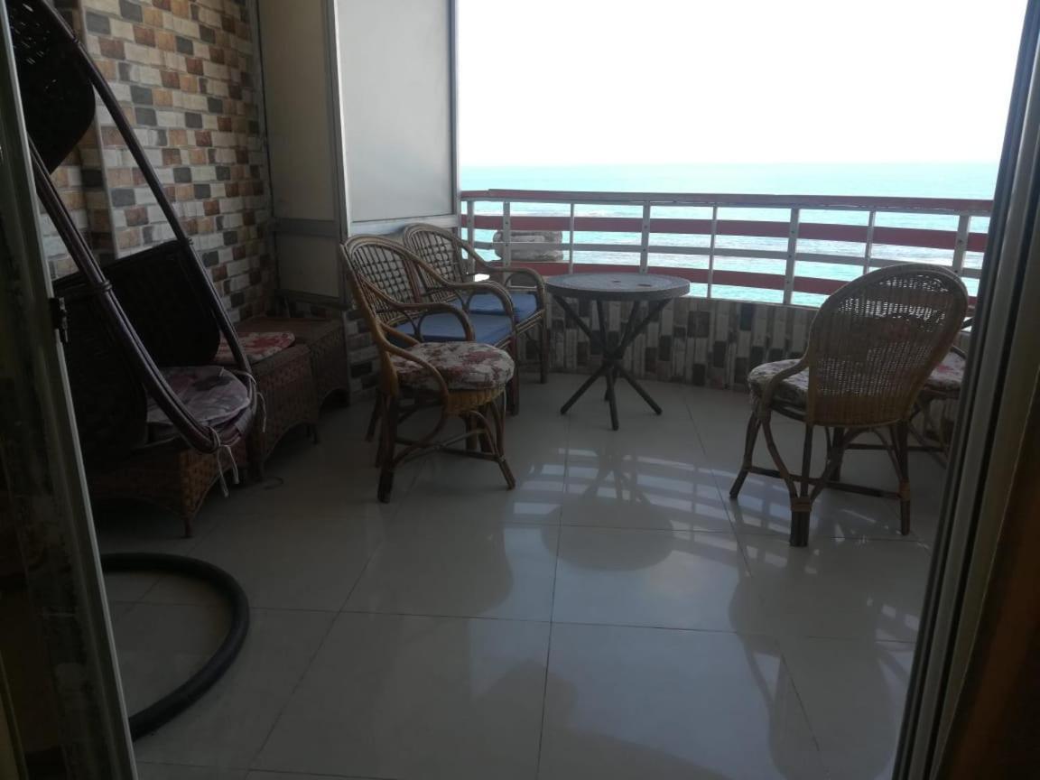 Apartament شقق عالبحر مباشر فندقيه بميامي *